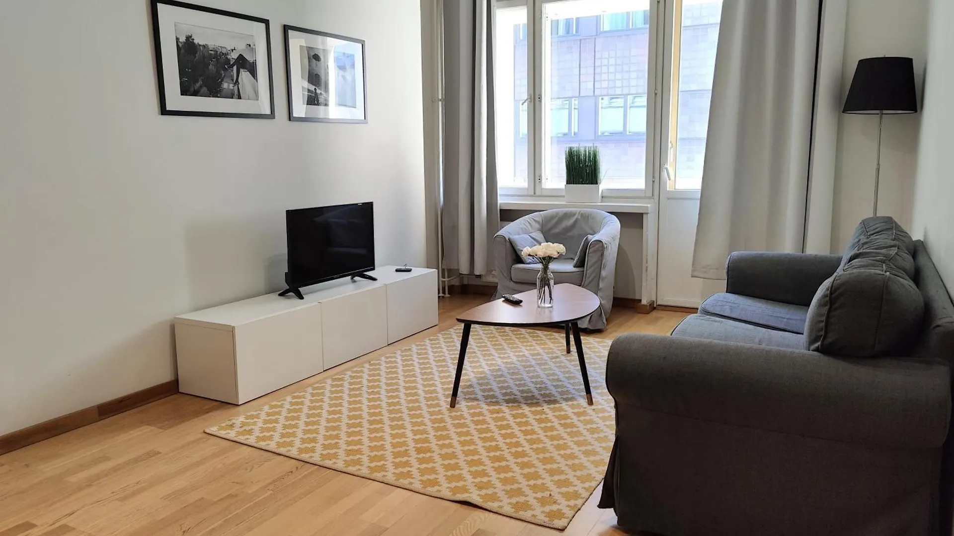 Kotimaailma Apartments Kamppi - 1Br With A Balcony Helsinki